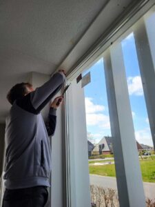 Witteveen schildersbedrijf Nunspeet beglazing glaszetten afwerking kitten